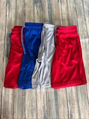 Under Armour Kids' Athletic Shorts (Sz: YSM)
